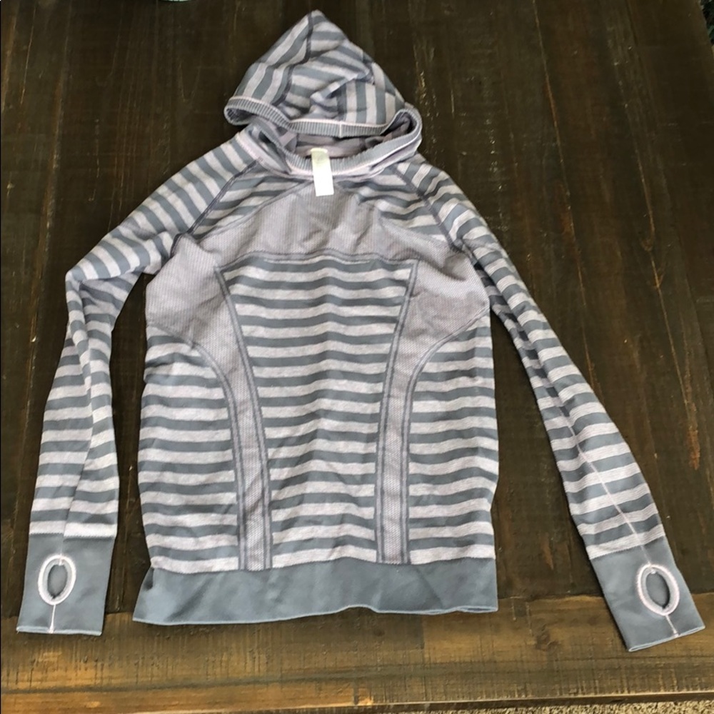 Stretchy thin ivivva hoodie